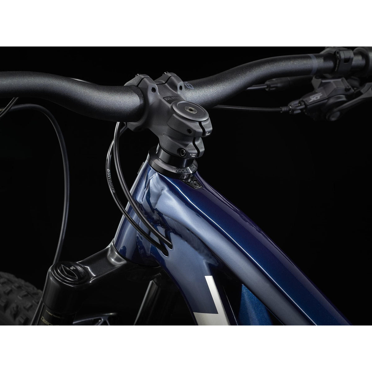 Trek Top Fuel 8 – täysjousitettu maastopyörä, 120 mm