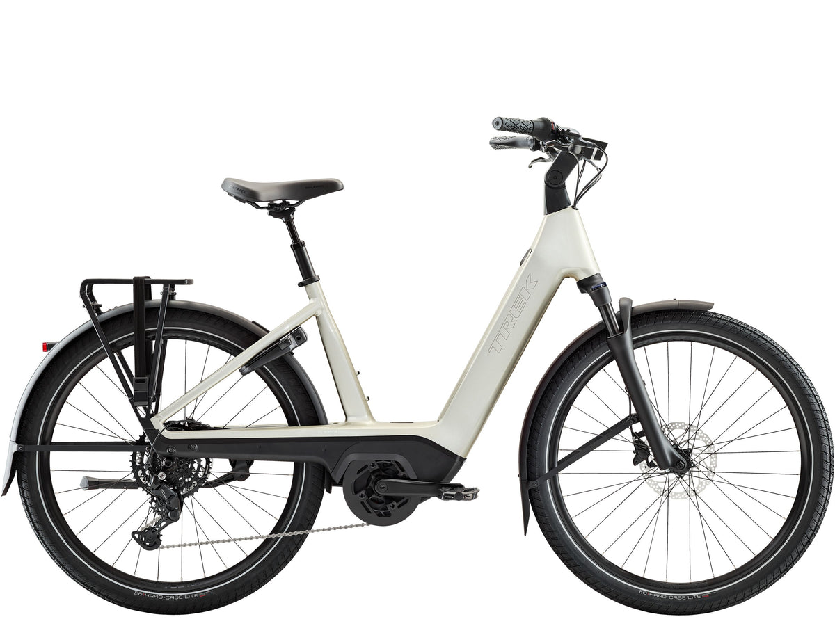 Trek Charter+ 4 R9 540 LS S Lunar Silver
